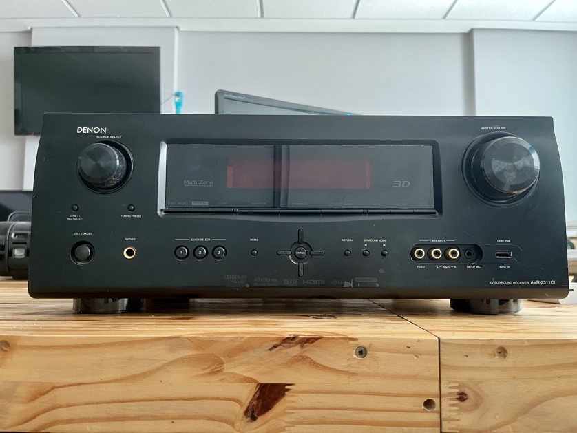 Receiver Denon AVR-2311CI